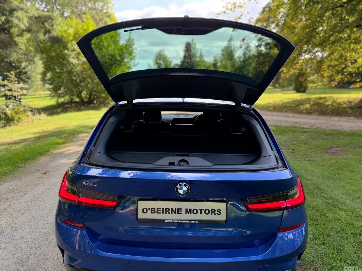 BMW 3-Series Estate, Diesel, 2022, Blue