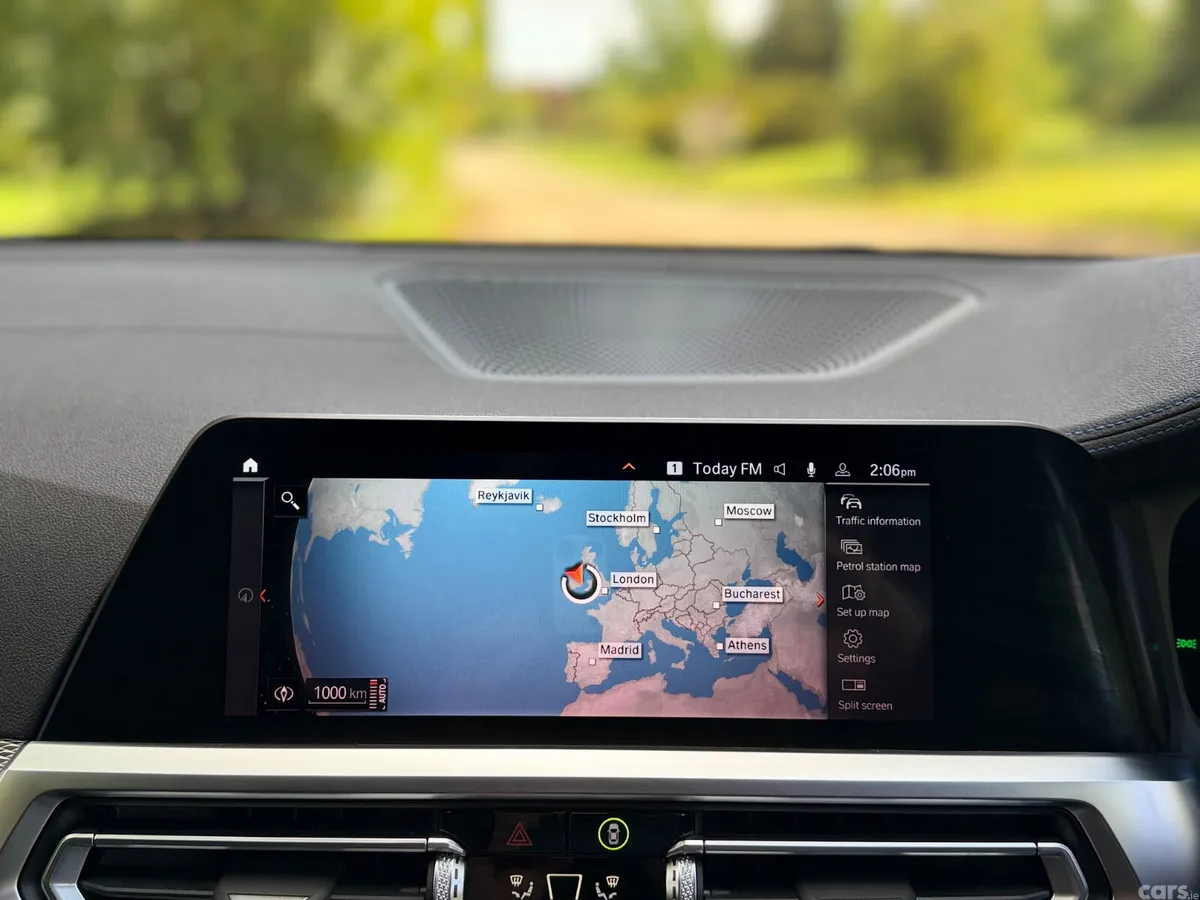 BMW 3-Series Estate, Diesel, 2022, Blue