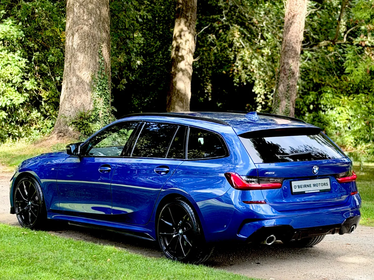 BMW 3-Series Estate, Diesel, 2022, Blue