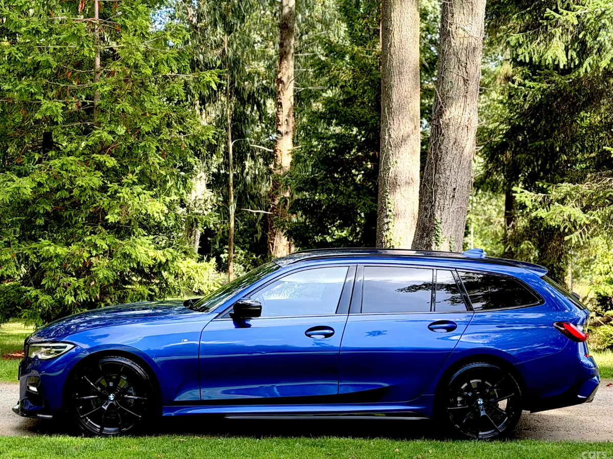 BMW 3-Series Estate, Diesel, 2022, Blue