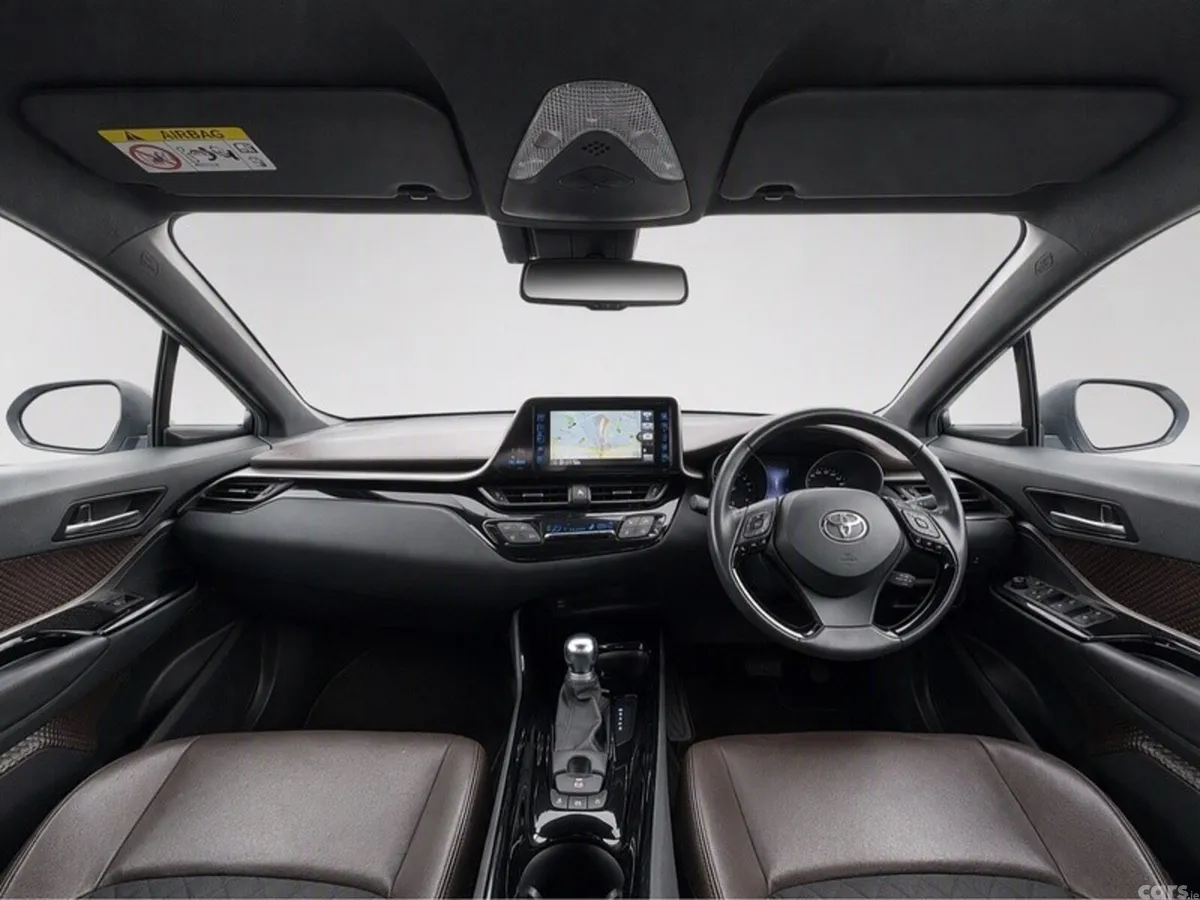 Toyota C-HR SUV, Petrol Hybrid, 2019, White