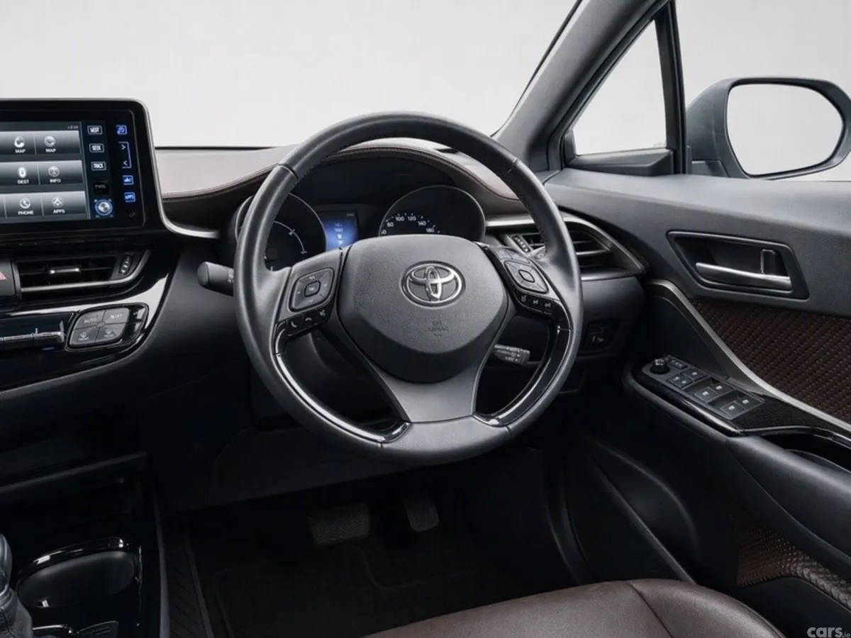 Toyota C-HR SUV, Petrol Hybrid, 2019, White