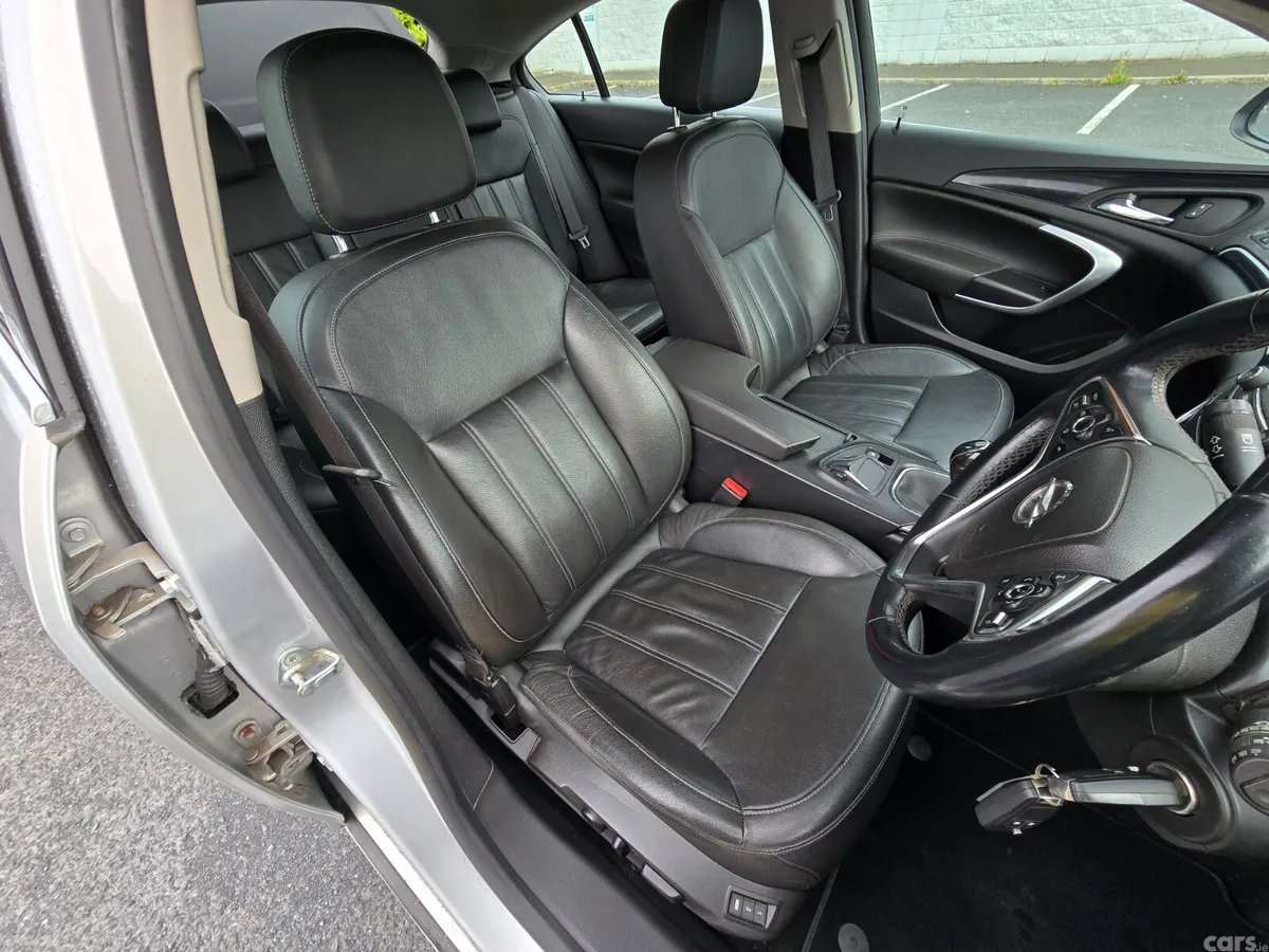 Opel Insignia MPV, Diesel, 2015, Silver