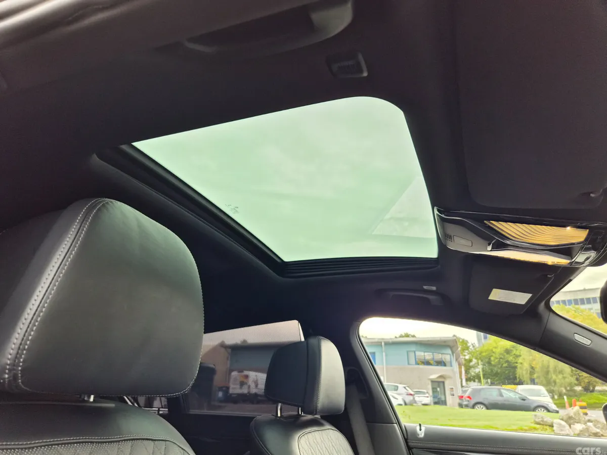 BMW 7-Series Saloon, Petrol Hybrid, 2016, Black