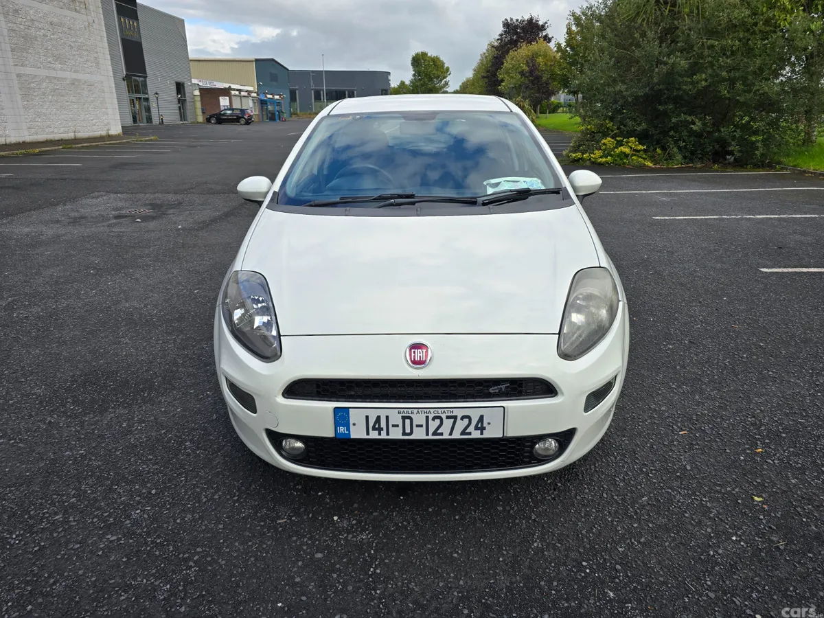 Fiat Punto Hatchback, Petrol, 2014, White