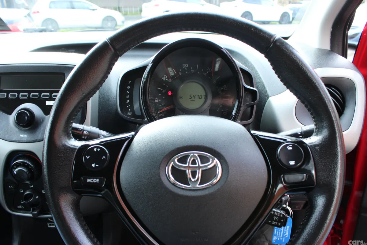 Toyota Aygo Hatchback, Petrol, 2018, Red