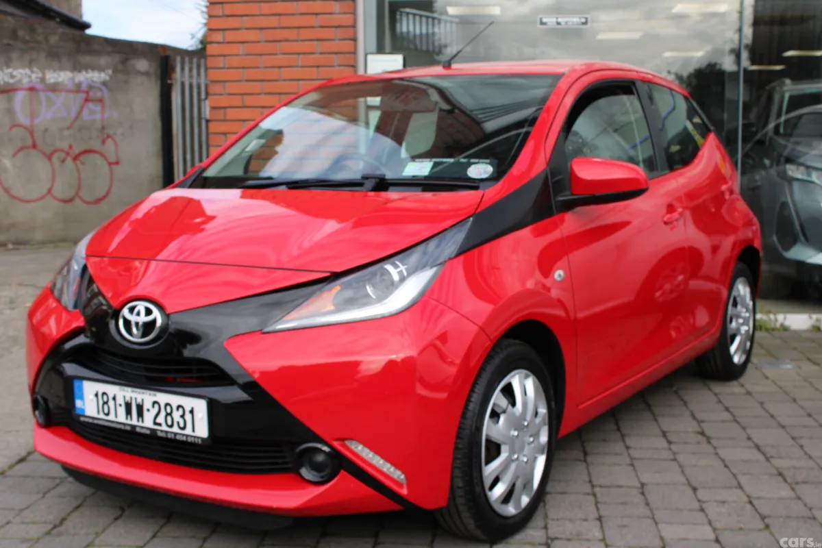 Toyota Aygo Hatchback, Petrol, 2018, Red