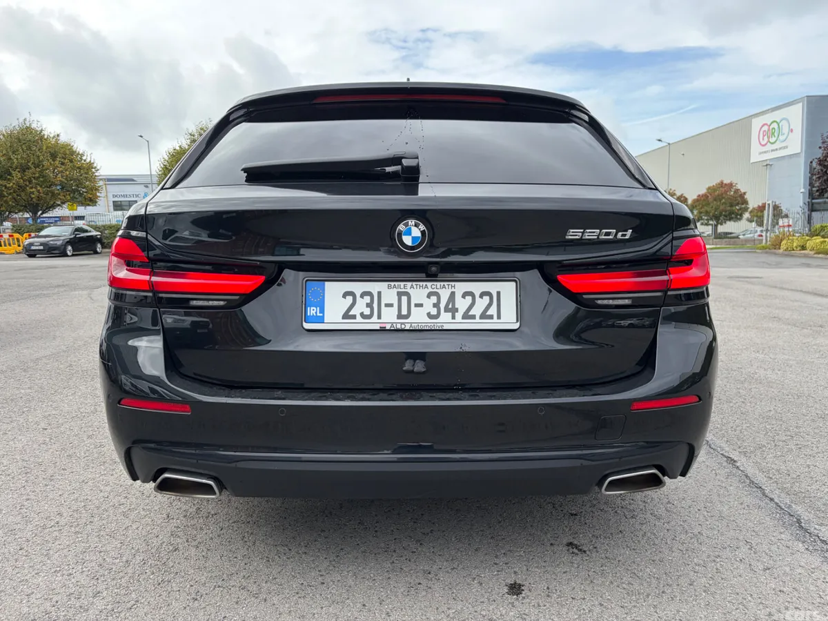 BMW 5-Series Estate/Jeep, Diesel, 2023, Black