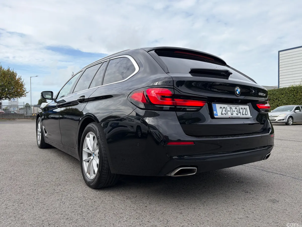 BMW 5-Series Estate/Jeep, Diesel, 2023, Black