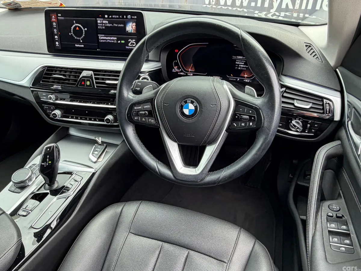 BMW 5-Series Estate/Jeep, Diesel, 2023, Black