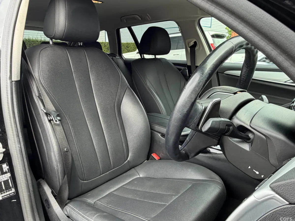 BMW 5-Series Estate/Jeep, Diesel, 2023, Black