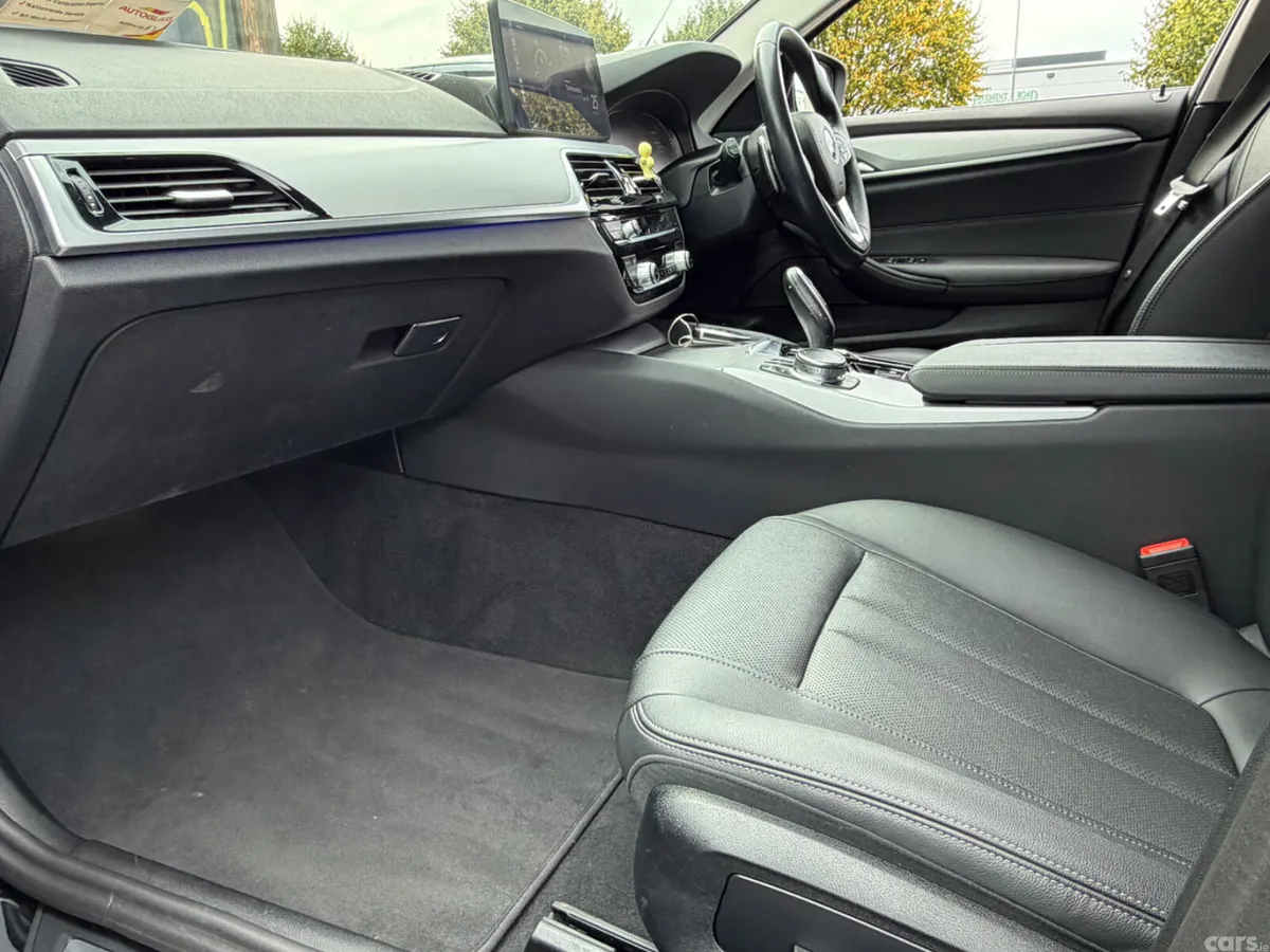 BMW 5-Series Estate/Jeep, Diesel, 2023, Black
