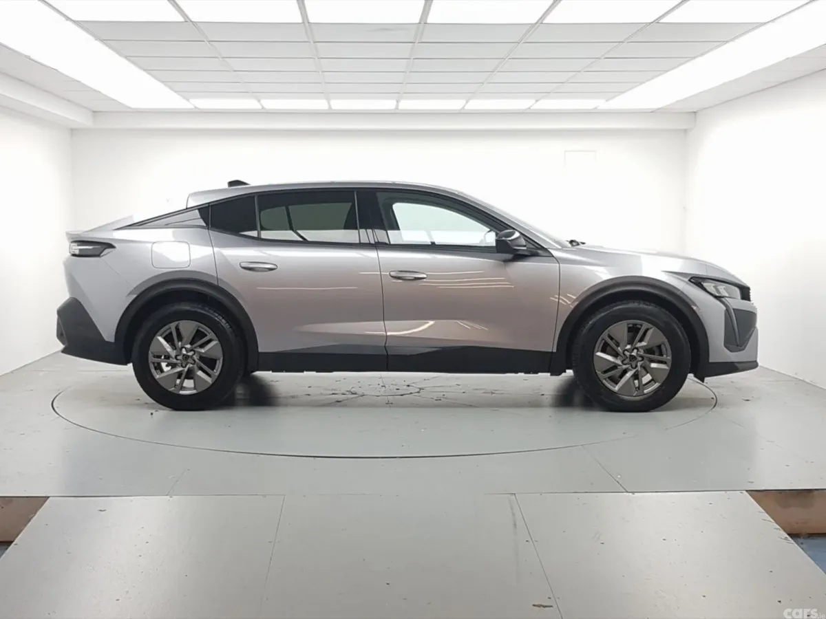 Peugeot 408 Hatchback, Petrol, 2024, Grey