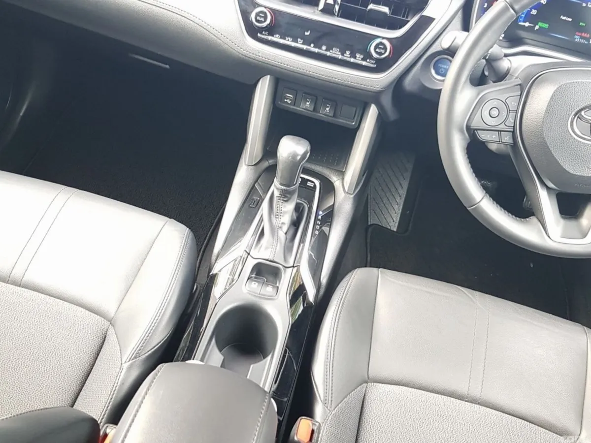 Toyota Corolla Cross SUV, Petrol Hybrid, 2022, Black
