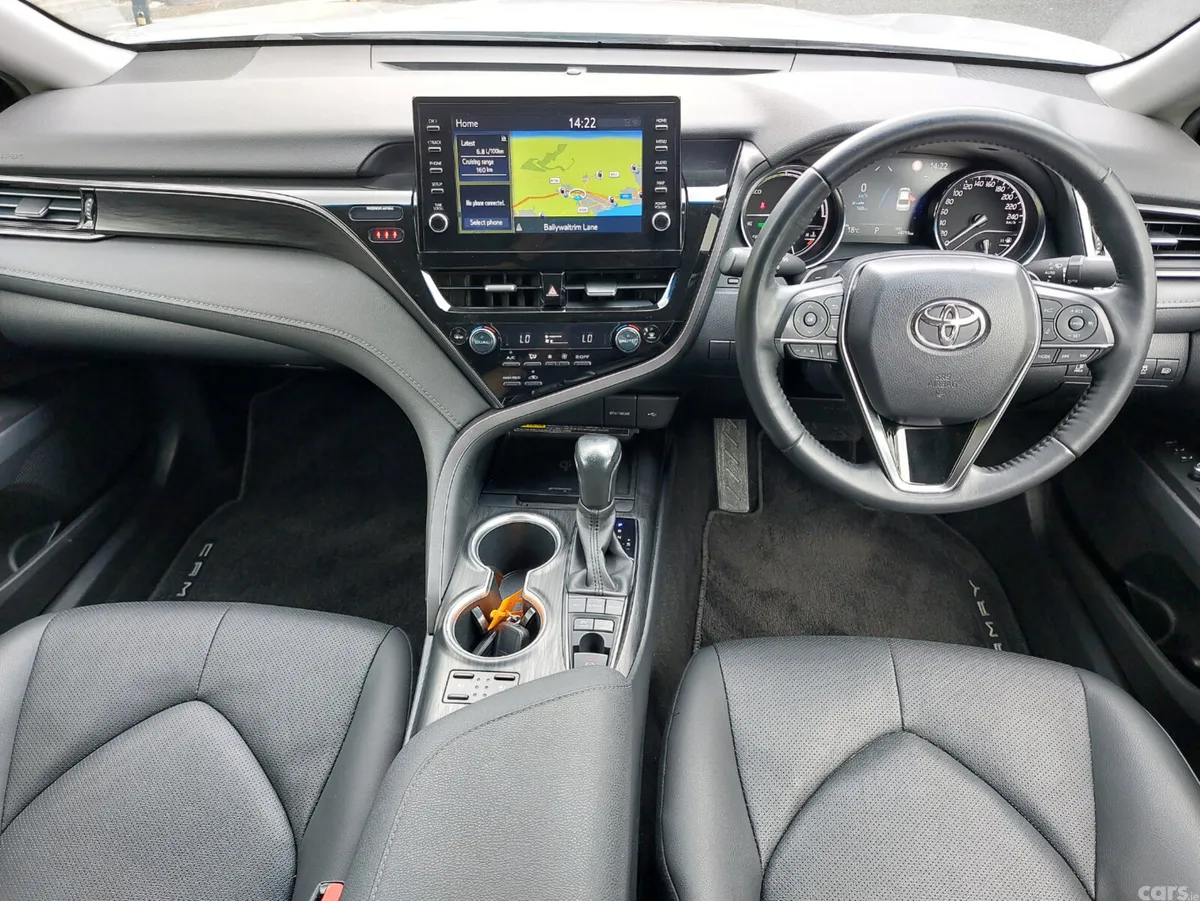 Toyota Camry Saloon, Petrol Hybrid, 2022, Grey