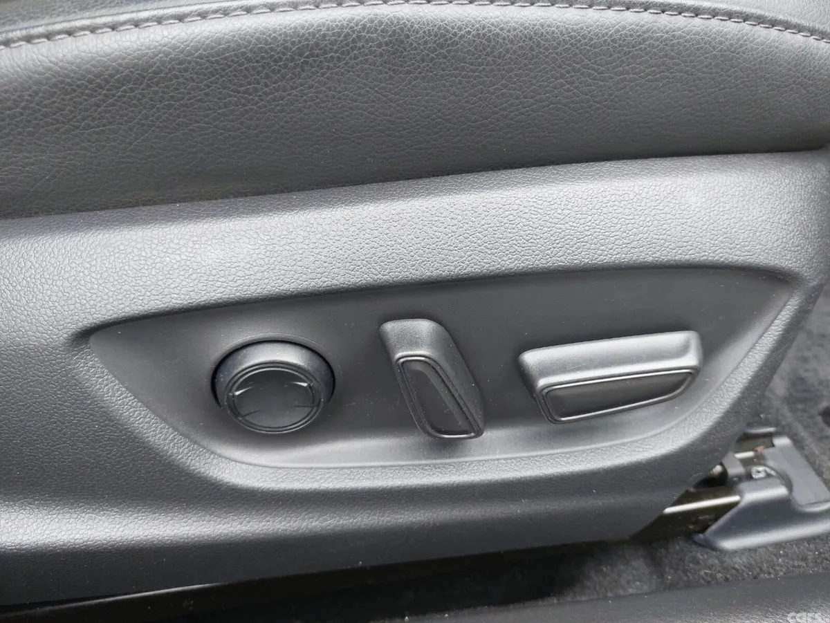 Toyota Camry Saloon, Petrol Hybrid, 2022, Grey