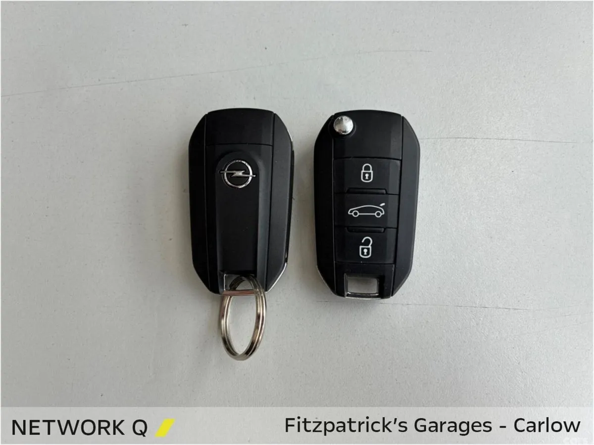 Opel Mokka SUV, Petrol, 2025, Red