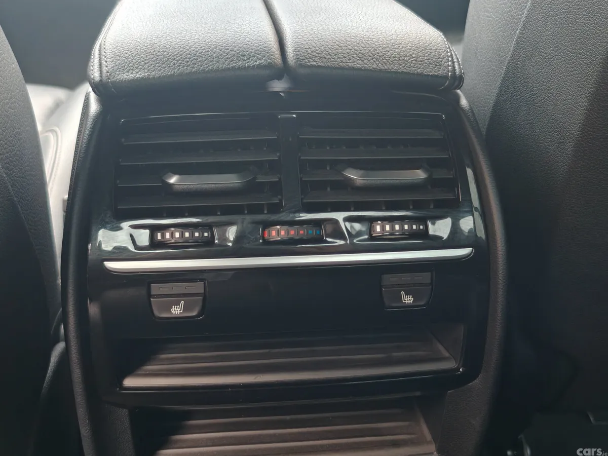 BMW 5-Series Saloon, Petrol Plug-in Hybrid, 2018, Black