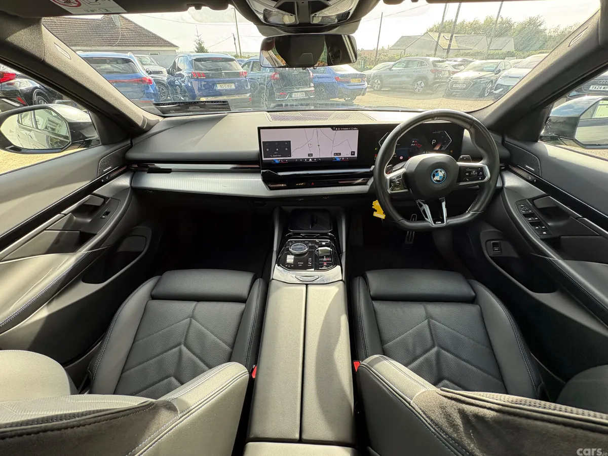 BMW 5-Series Saloon, Petrol Plug-in Hybrid, 2024, Grey