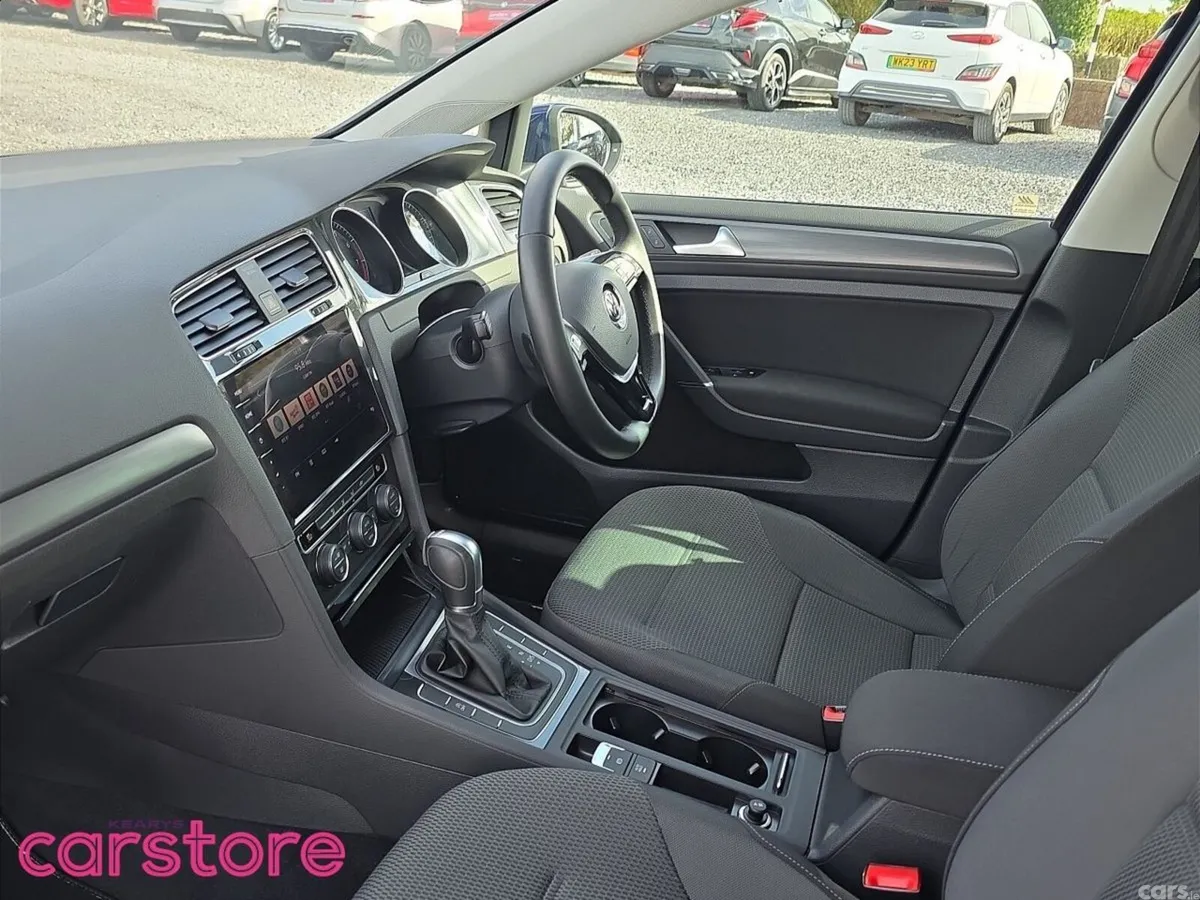Volkswagen Golf Hatchback, Petrol, 2018, Blue