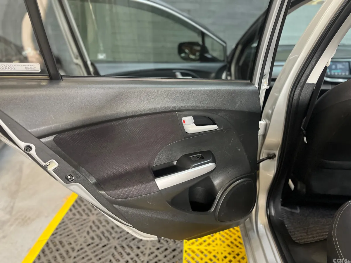 Honda Insight Hatchback, Petrol Hybrid, 2013, Silver