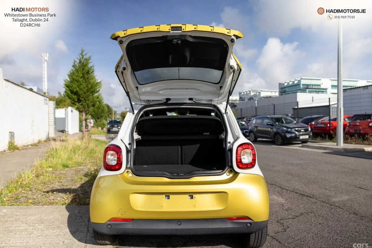 Smart Forfour Hatchback, Petrol, 2018, Green