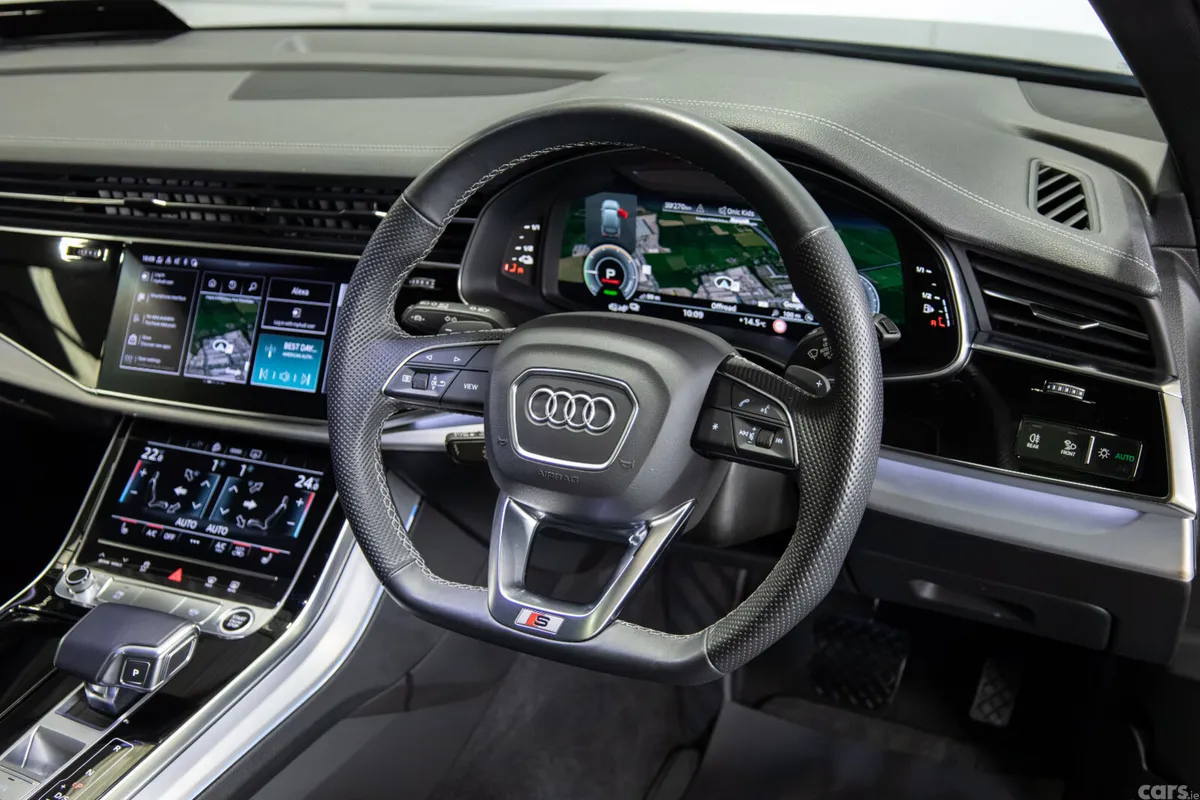 Audi Q7 SUV, Petrol Plug-in Hybrid, 2025, Black