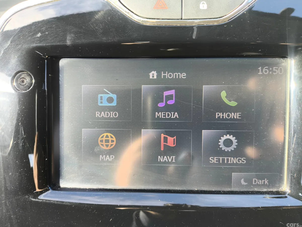 Renault Clio Hatchback, Petrol, 2014, Silver