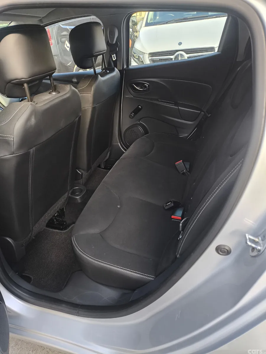 Renault Clio Hatchback, Petrol, 2014, Silver