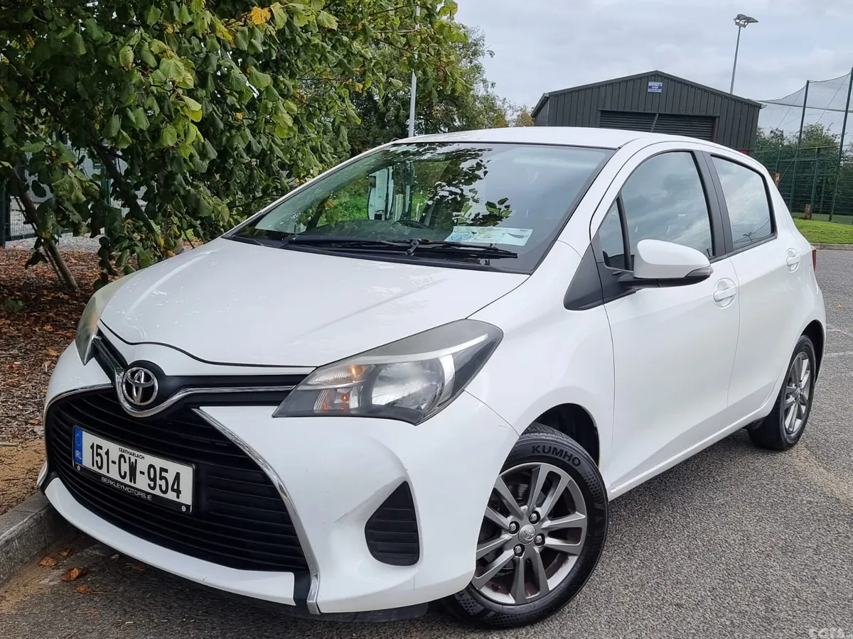 Toyota Yaris Hatchback, Petrol, 2015, White