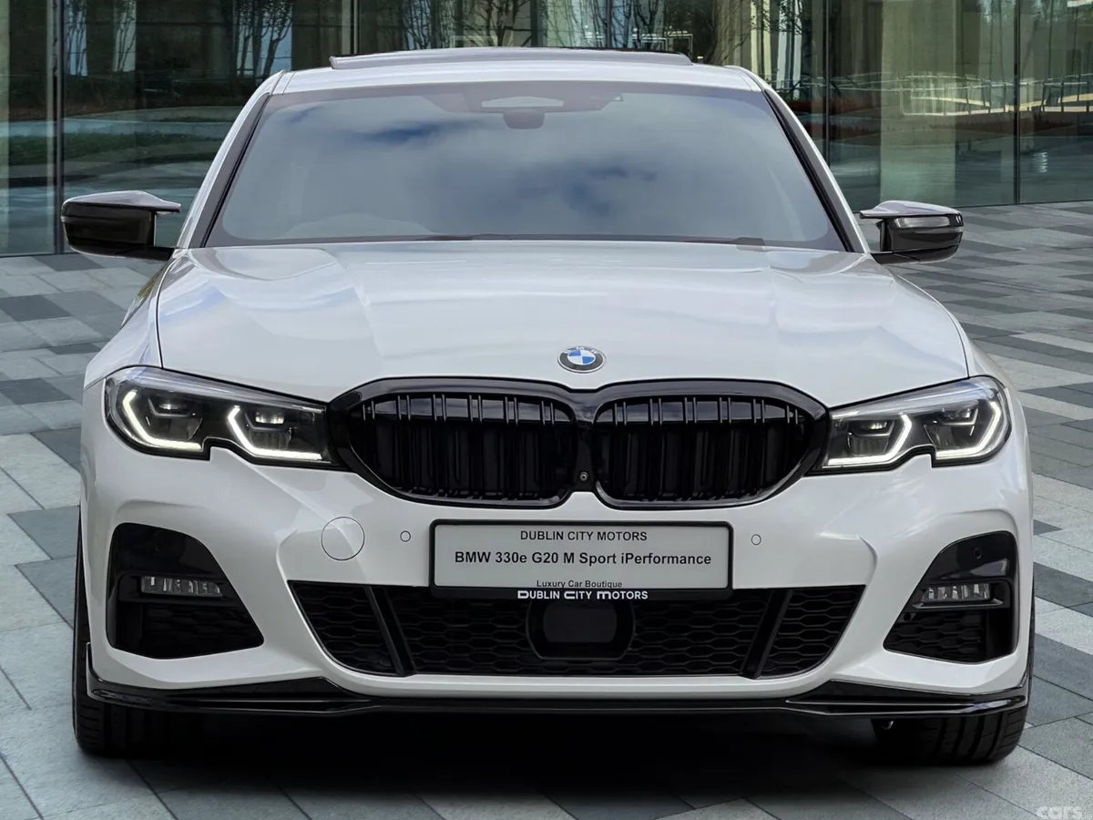 BMW 3-Series Saloon, Petrol Plug-in Hybrid, 2021, White