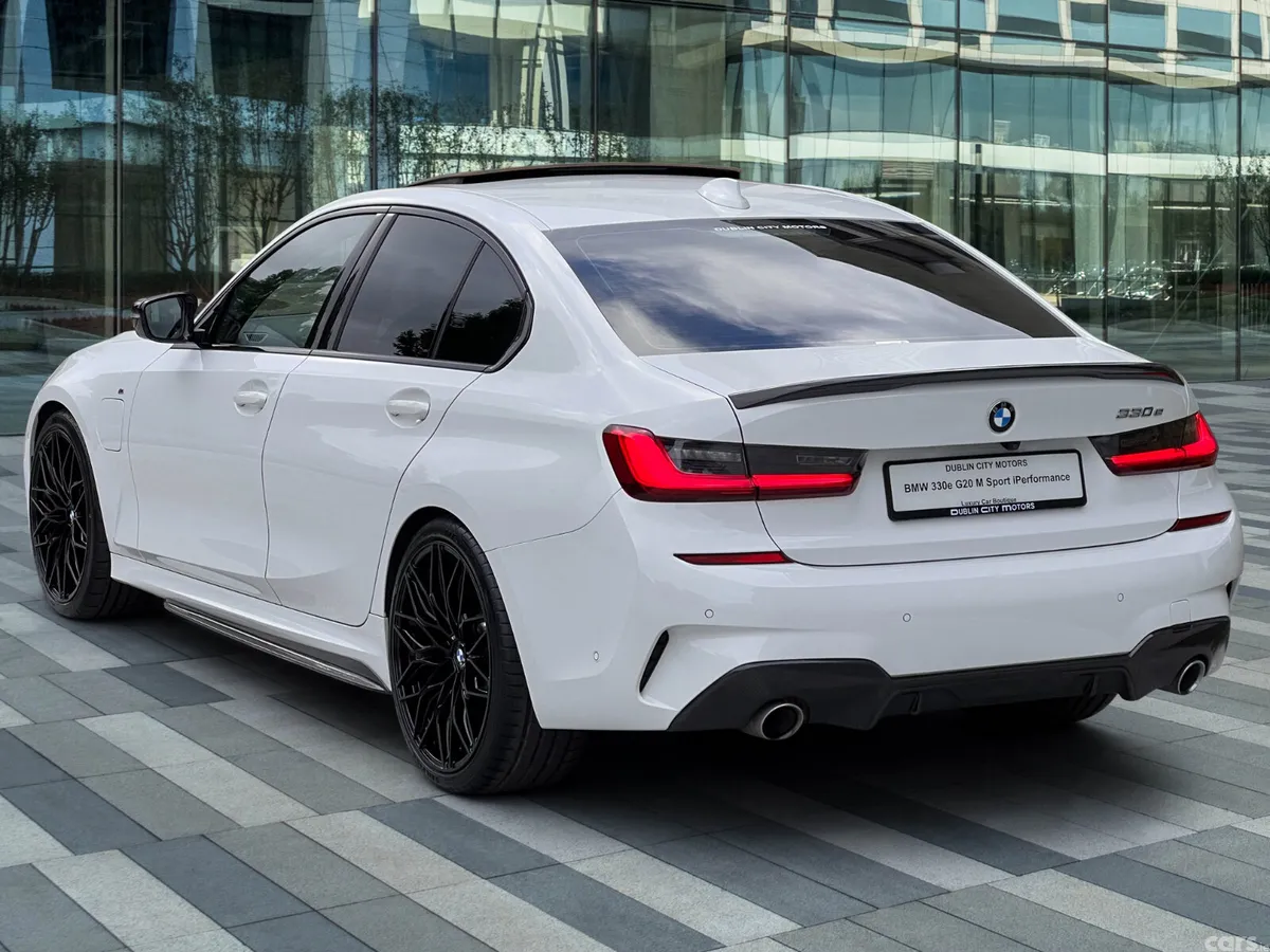 BMW 3-Series Saloon, Petrol Plug-in Hybrid, 2021, White