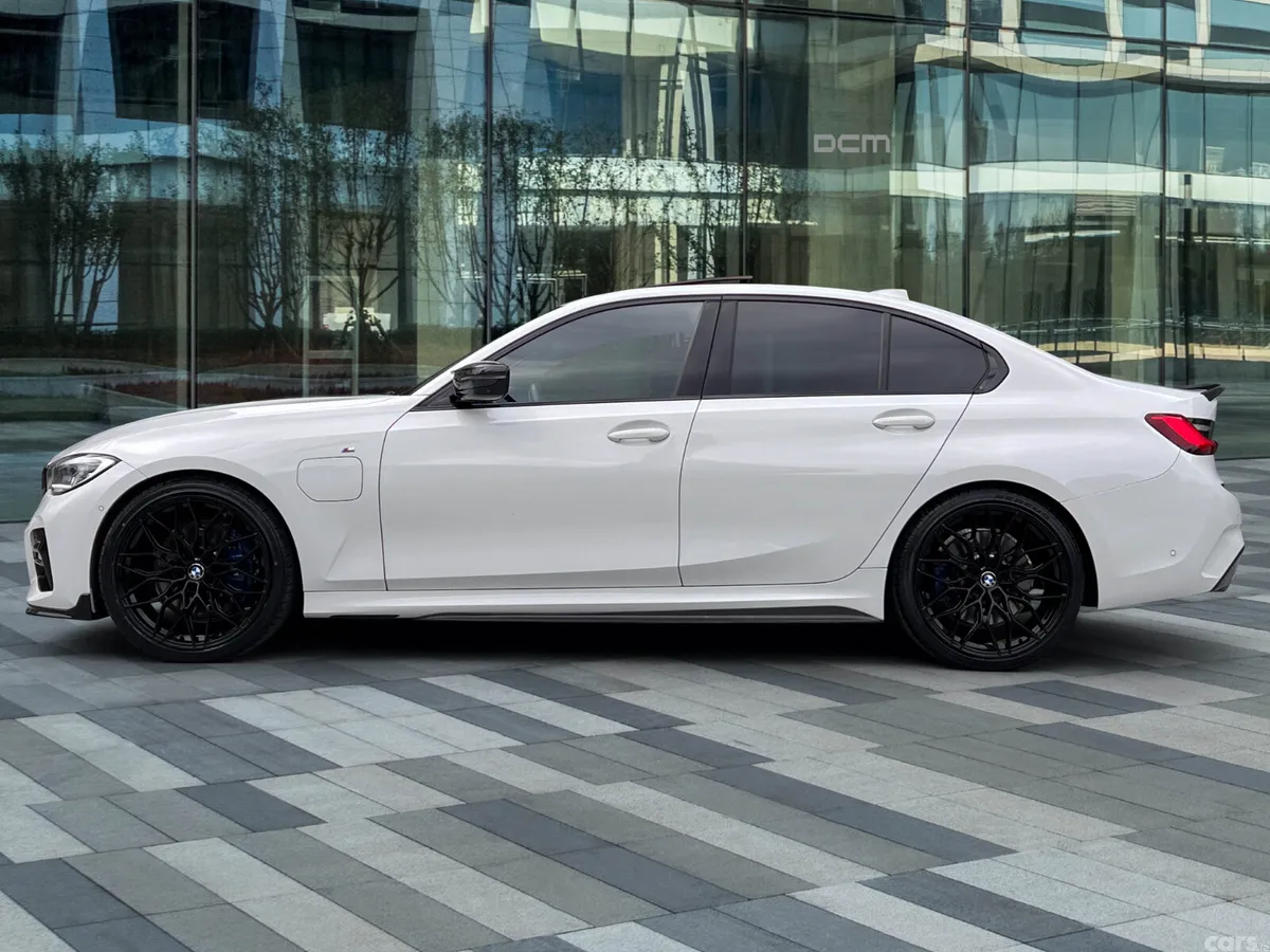 BMW 3-Series Saloon, Petrol Plug-in Hybrid, 2021, White