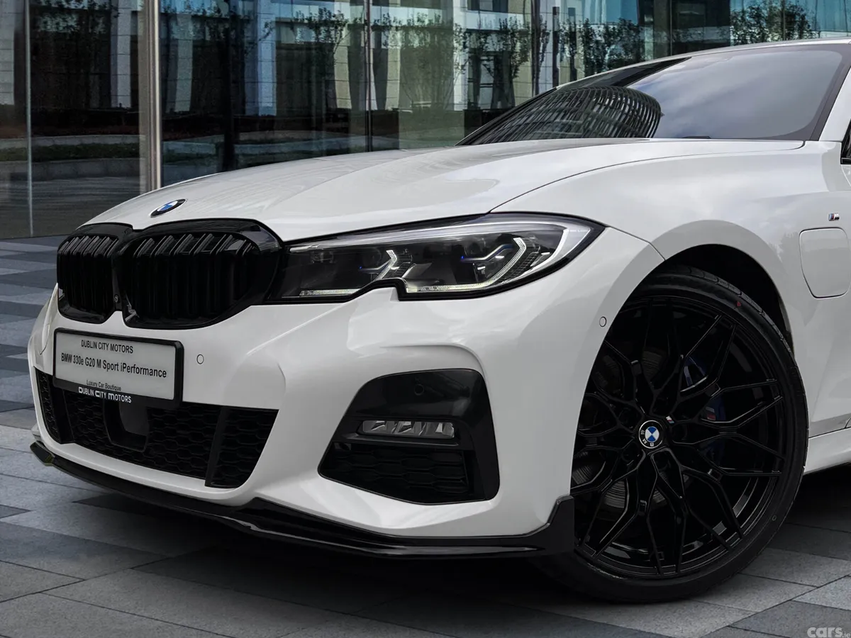 BMW 3-Series Saloon, Petrol Plug-in Hybrid, 2021, White