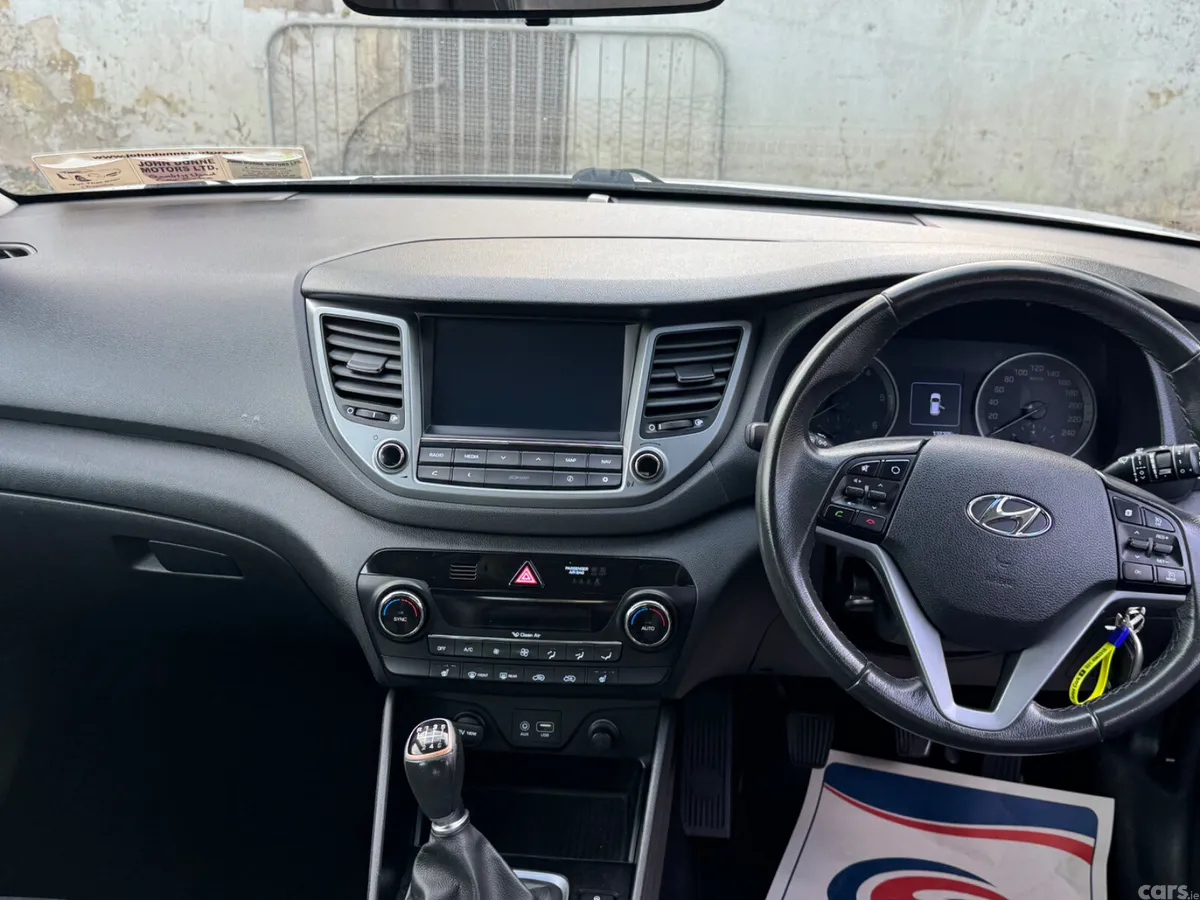 Hyundai Tucson SUV, Diesel, 2016, Silver