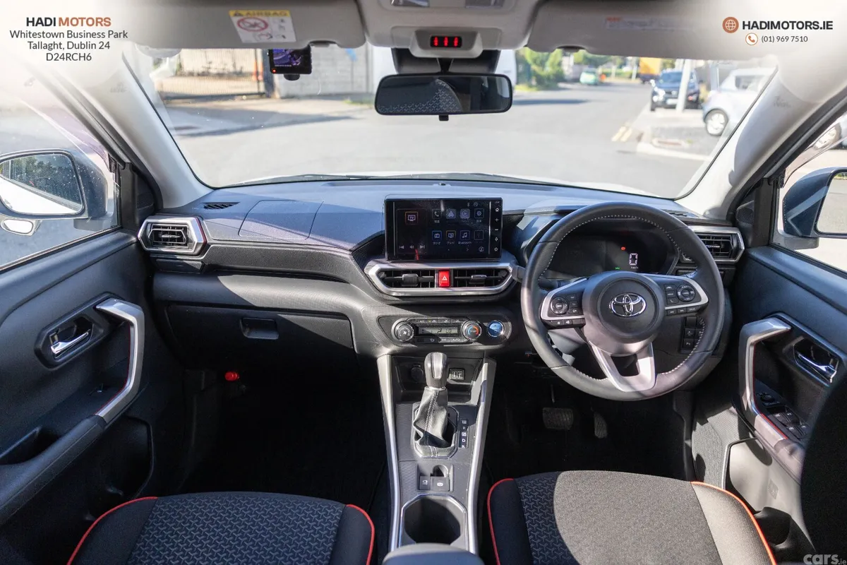 Toyota Raize SUV, Petrol Hybrid, 2022, White