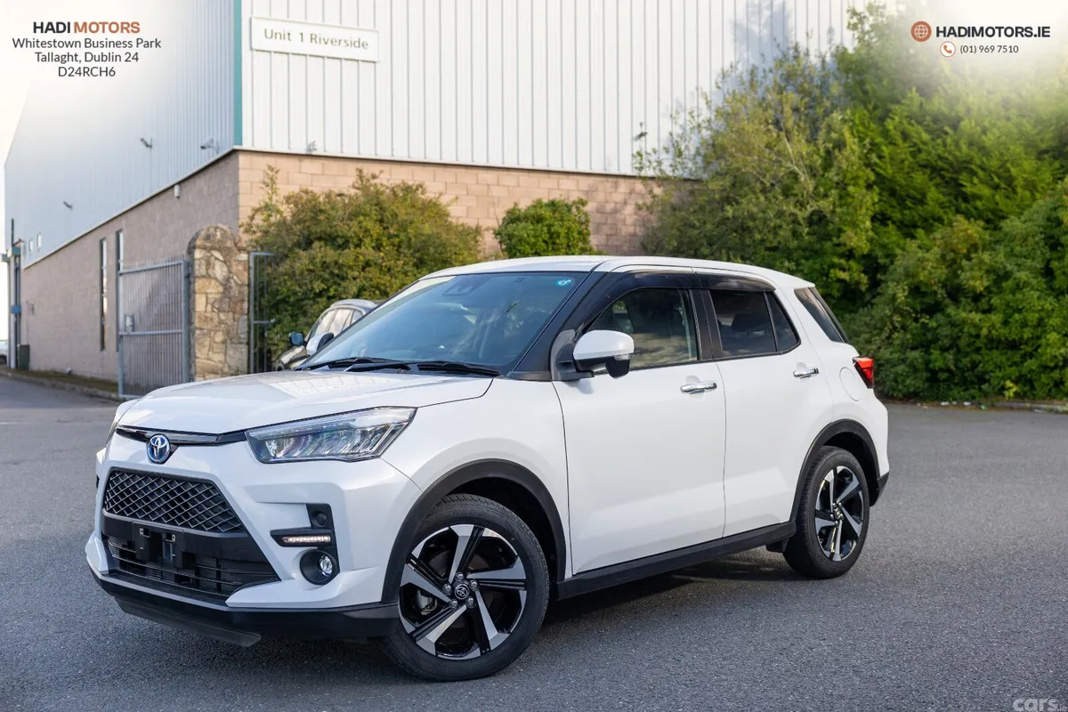 Toyota Raize SUV, Petrol Hybrid, 2022, White