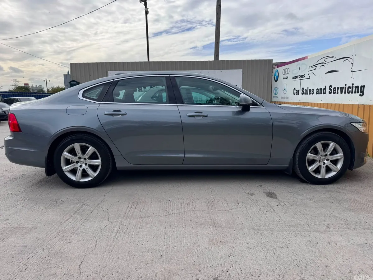 Volvo S90 Saloon, Diesel, 2017, Grey