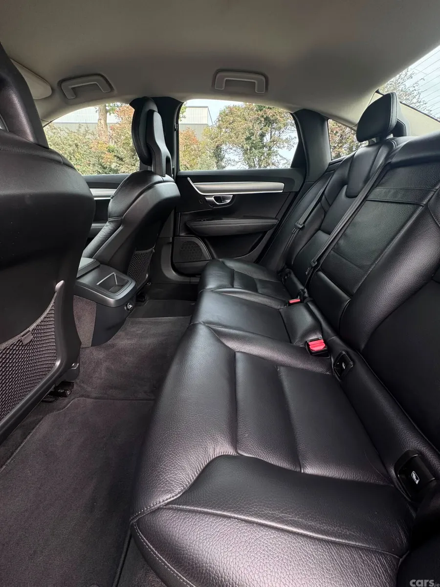 Volvo S90 Saloon, Diesel, 2017, Grey