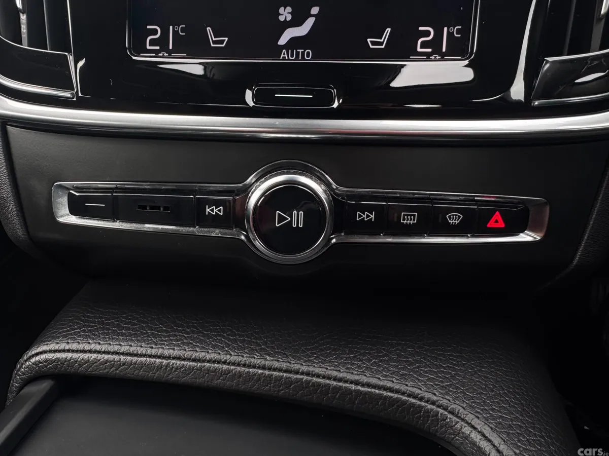 Volvo S90 Saloon, Diesel, 2017, Grey