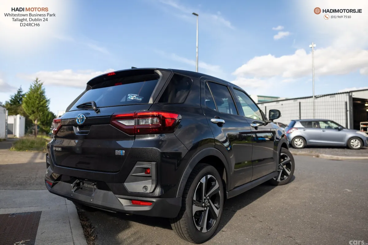 Toyota Raize SUV, Petrol Hybrid, 2022, Black