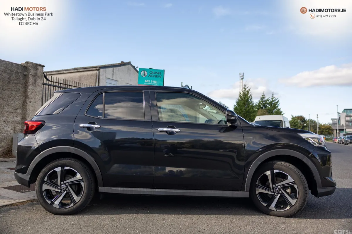 Toyota Raize SUV, Petrol Hybrid, 2022, Black