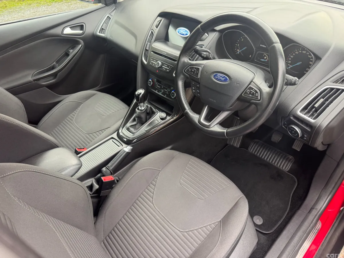 Ford Focus Hatchback, Diesel, 2017, Red