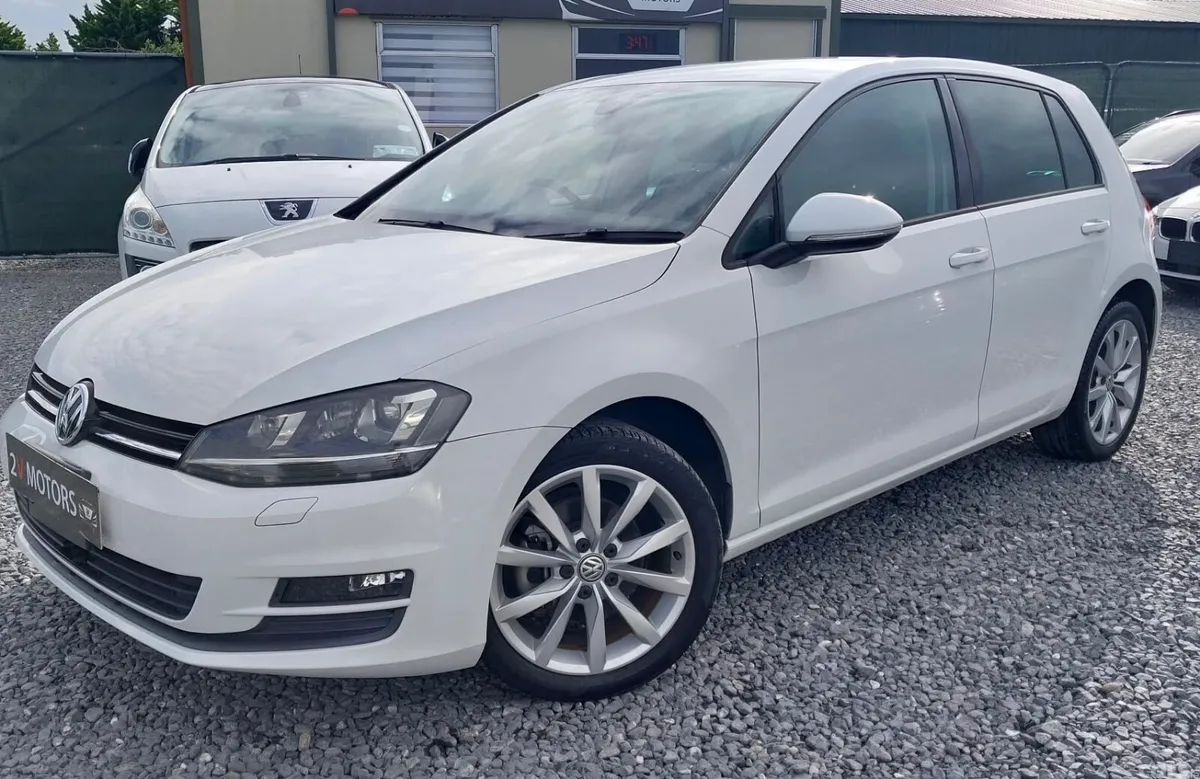 Volkswagen Golf Hatchback, Petrol, 2017, White
