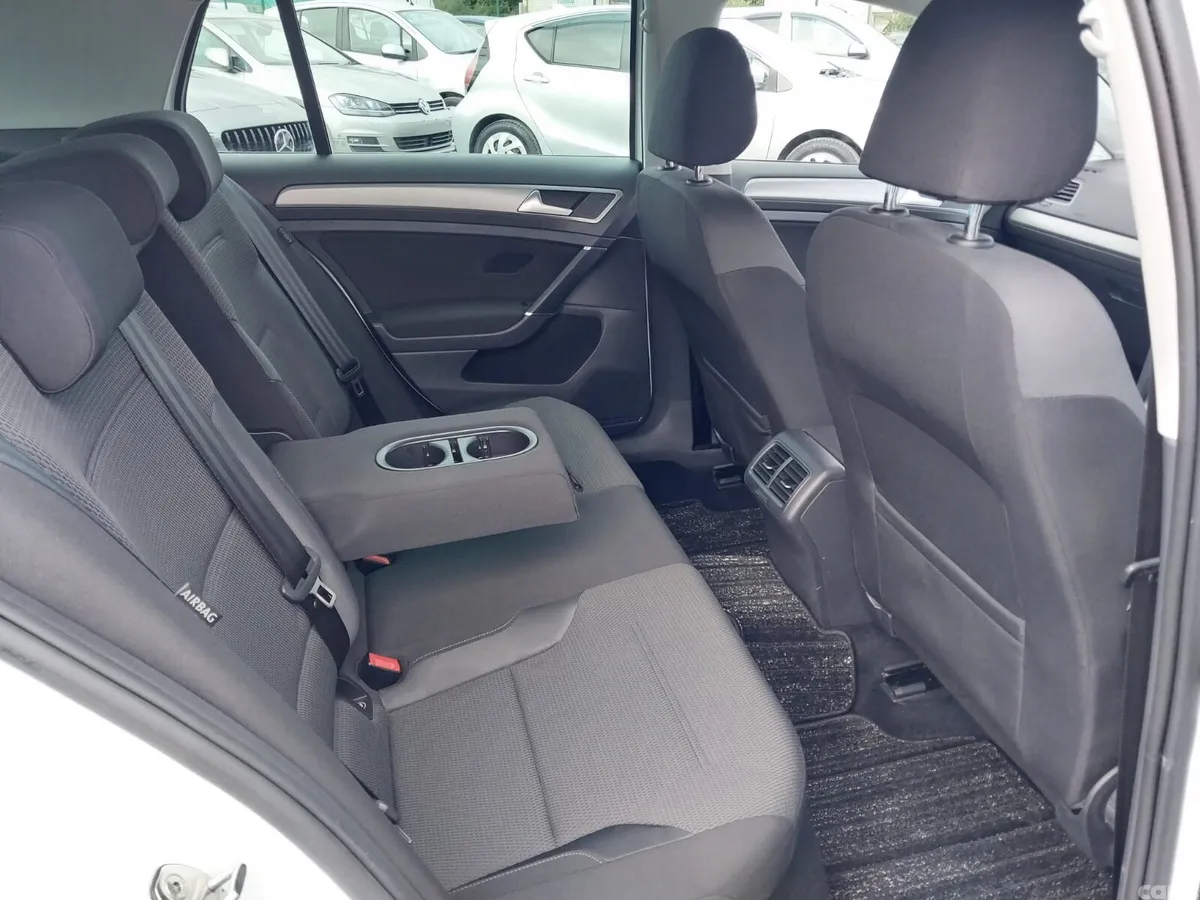 Volkswagen Golf Hatchback, Petrol, 2017, White