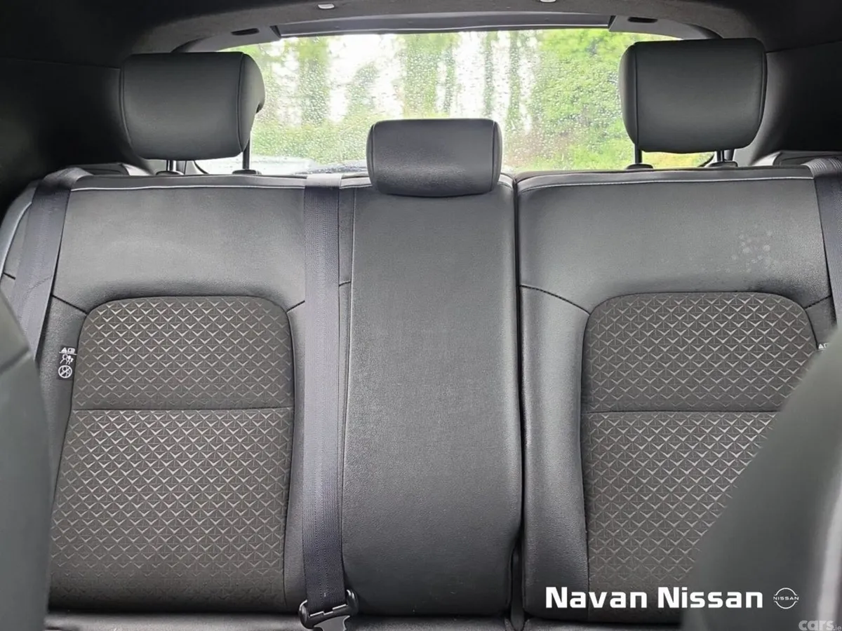 Nissan Juke SUV, Petrol Hybrid, 2024, Grey