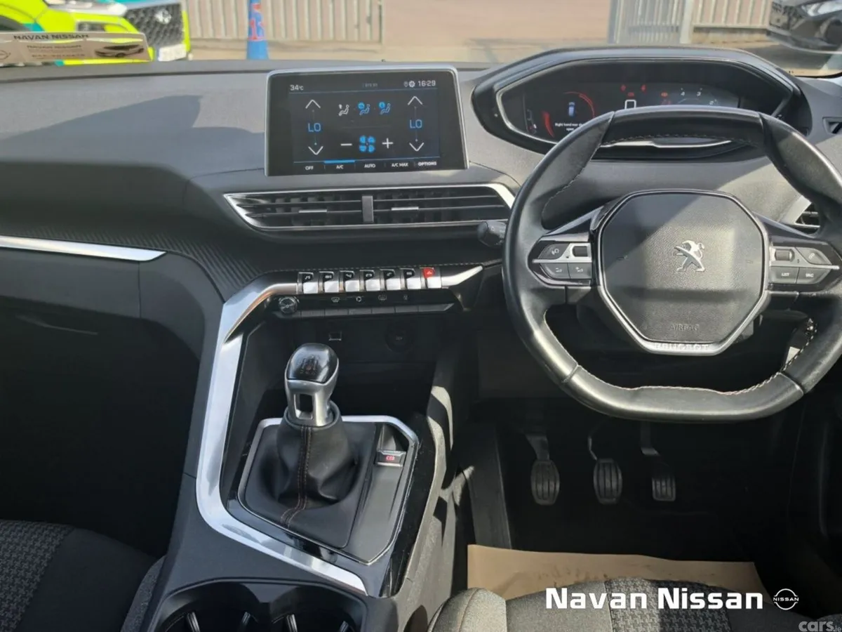 Peugeot 3008 Hatchback, Diesel, 2019, Black