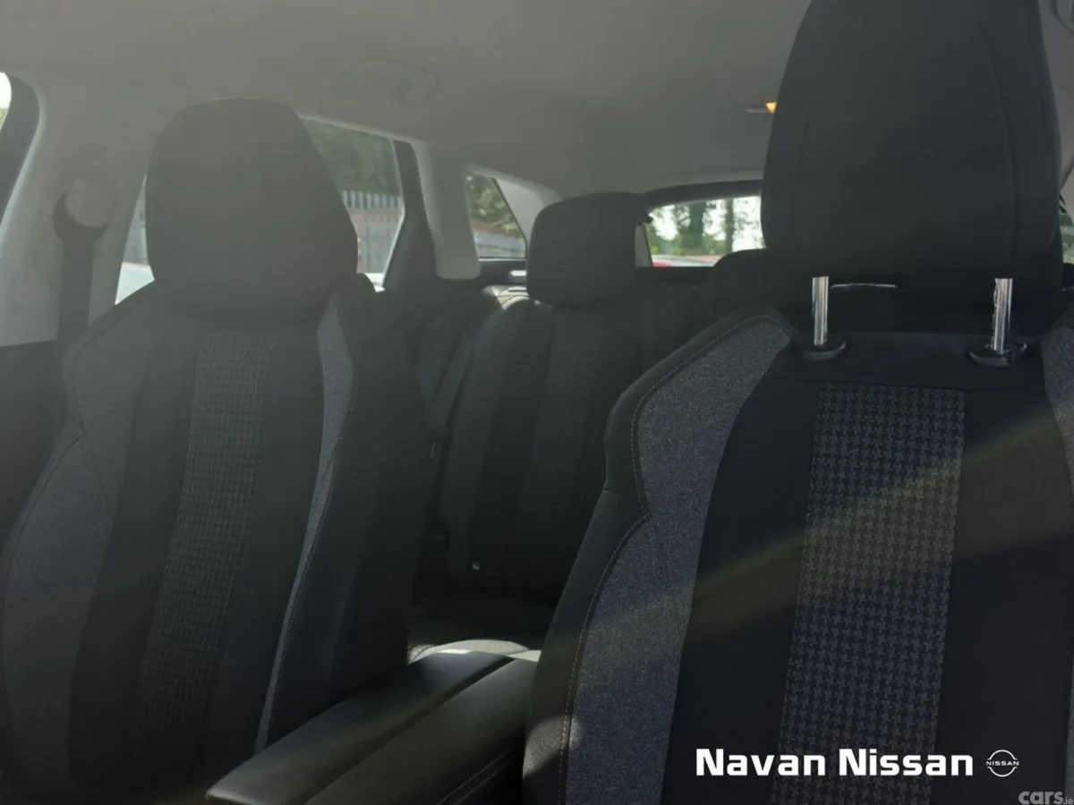 Peugeot 3008 Hatchback, Diesel, 2019, Black