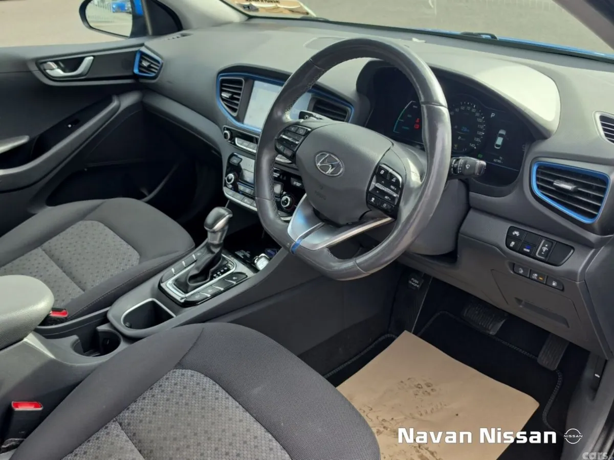 Hyundai IONIQ Hatchback, Petrol Plug-in Hybrid, 2018, Blue
