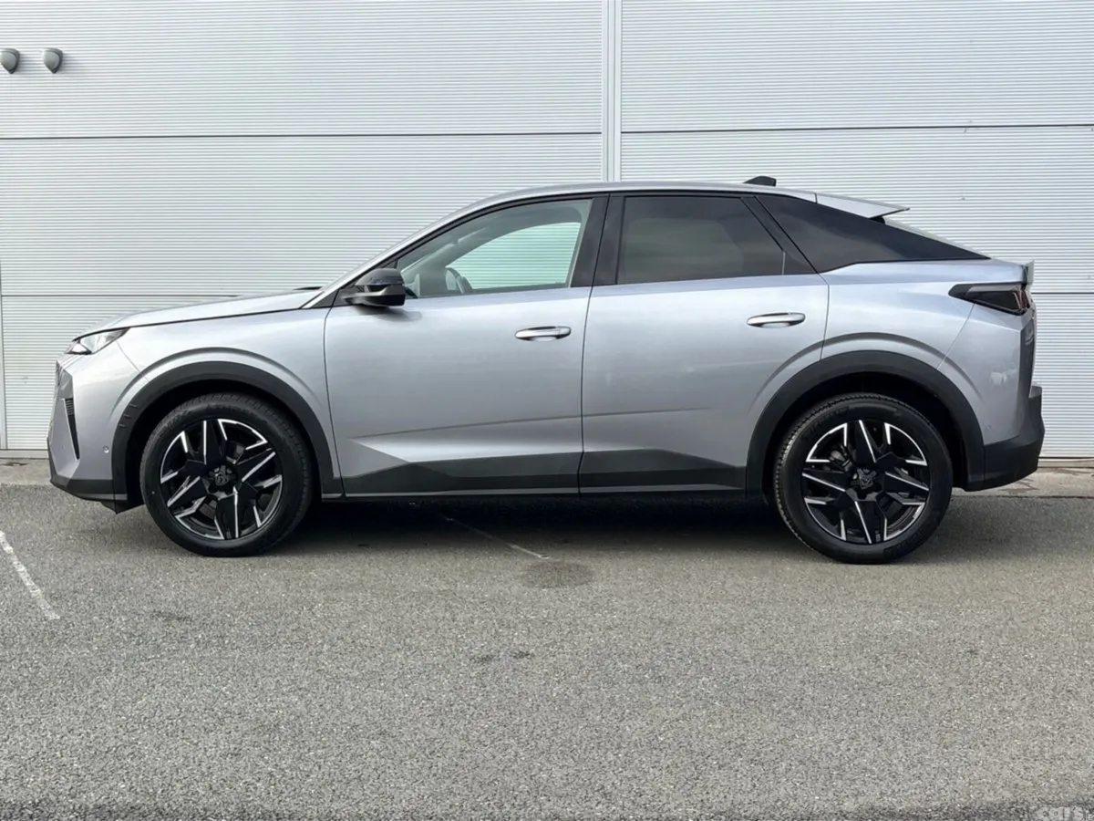 Peugeot 3008 MPV, Petrol Hybrid, 2024, Grey